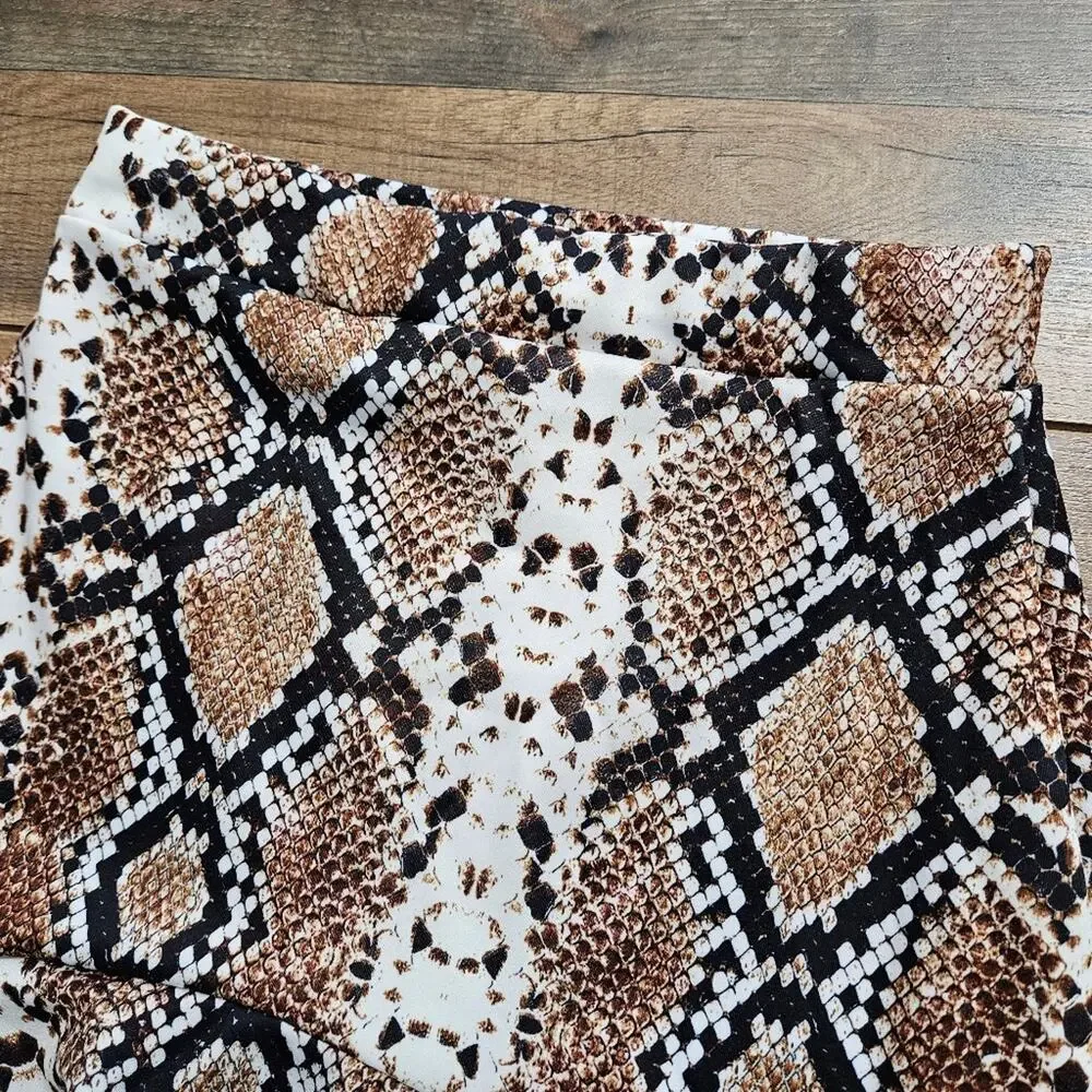 Nasty Gal Skater‎ Mini Skirt Reptile Snake Print Peplum Hem Pull On Size 6 Brown